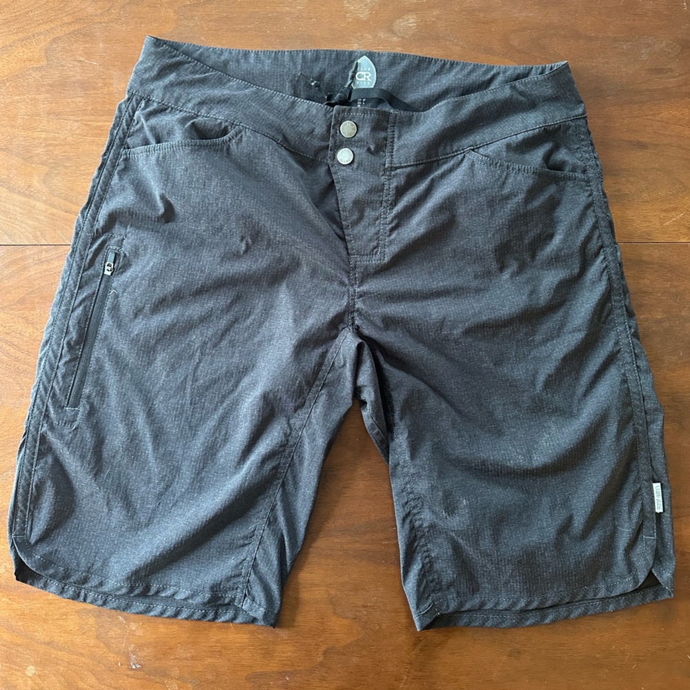 Club Ride Savvy women’s MTB shorts, dark charcoal gray, 11” inseam, M, cycling